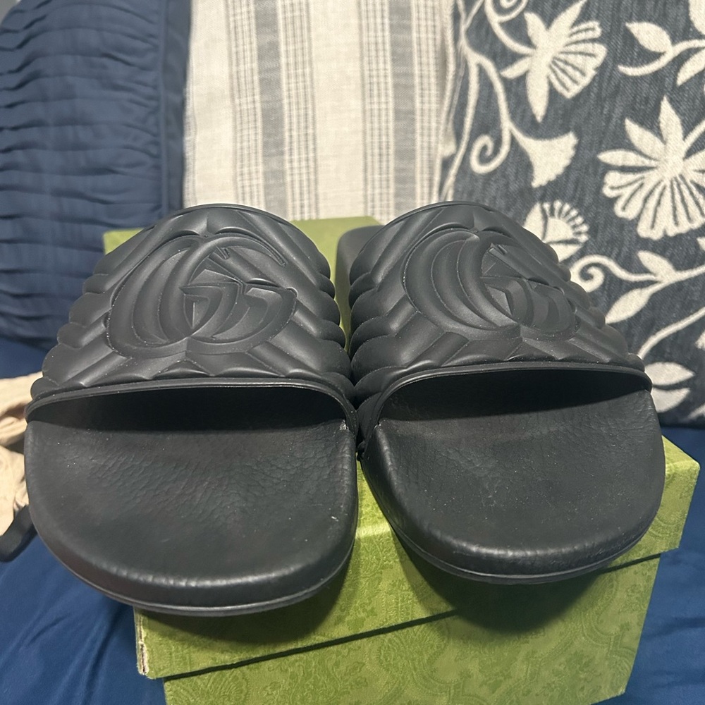 Gucci Sandals - Picture 3 of 14
